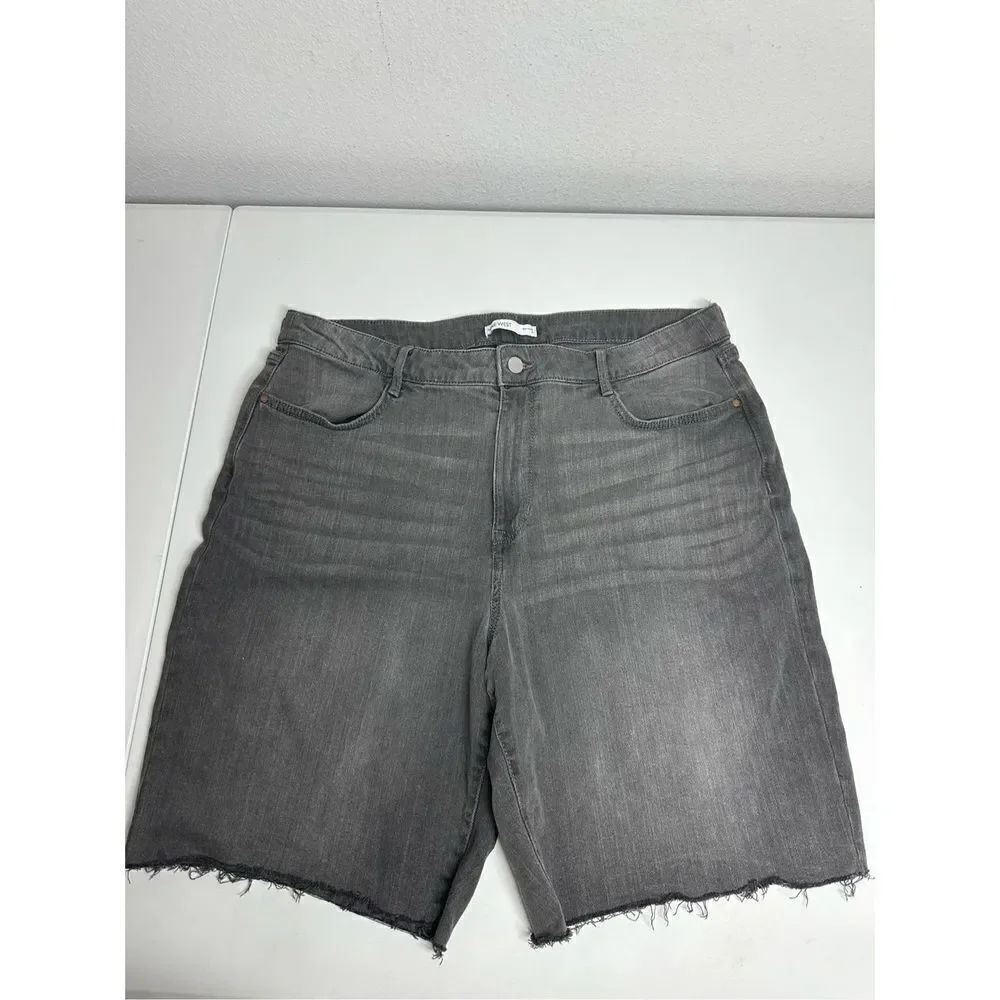 Nine West Black Denim Bermuda Shorts Size 16